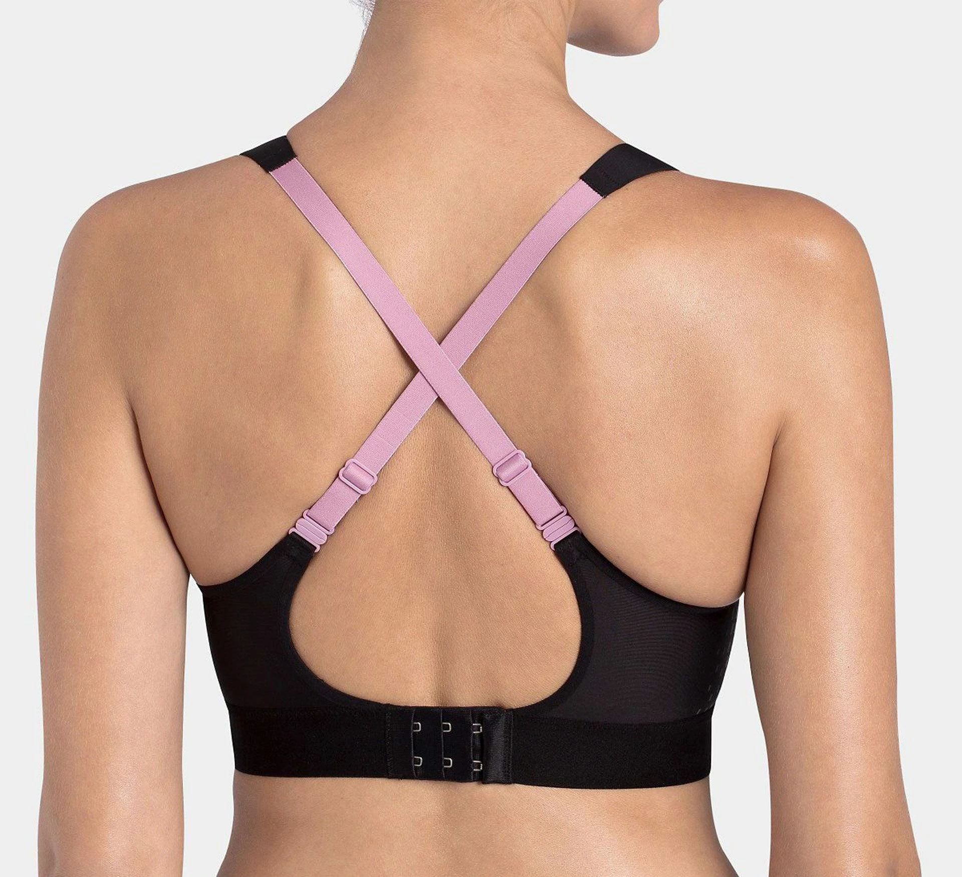 Triumph Triaction Extreme Lite Sports Bra Schwarz – Bild 3