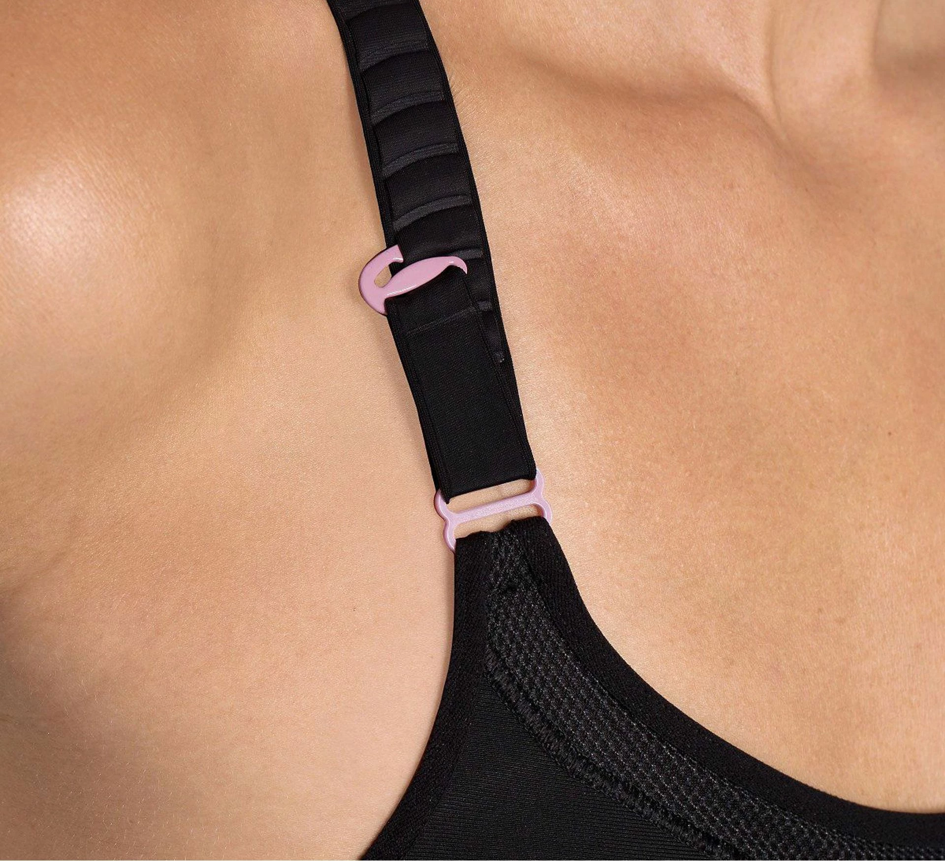 Triumph Triaction Extreme Lite Sports Bra Schwarz – Bild 4